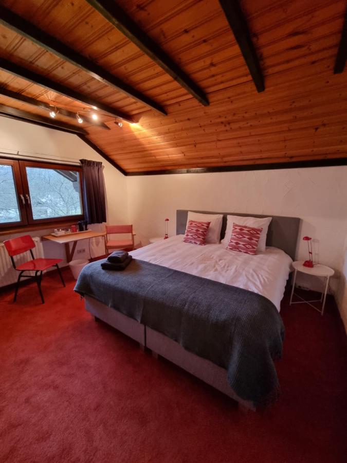 B&B Am Sahrbach Altenahr Luaran gambar