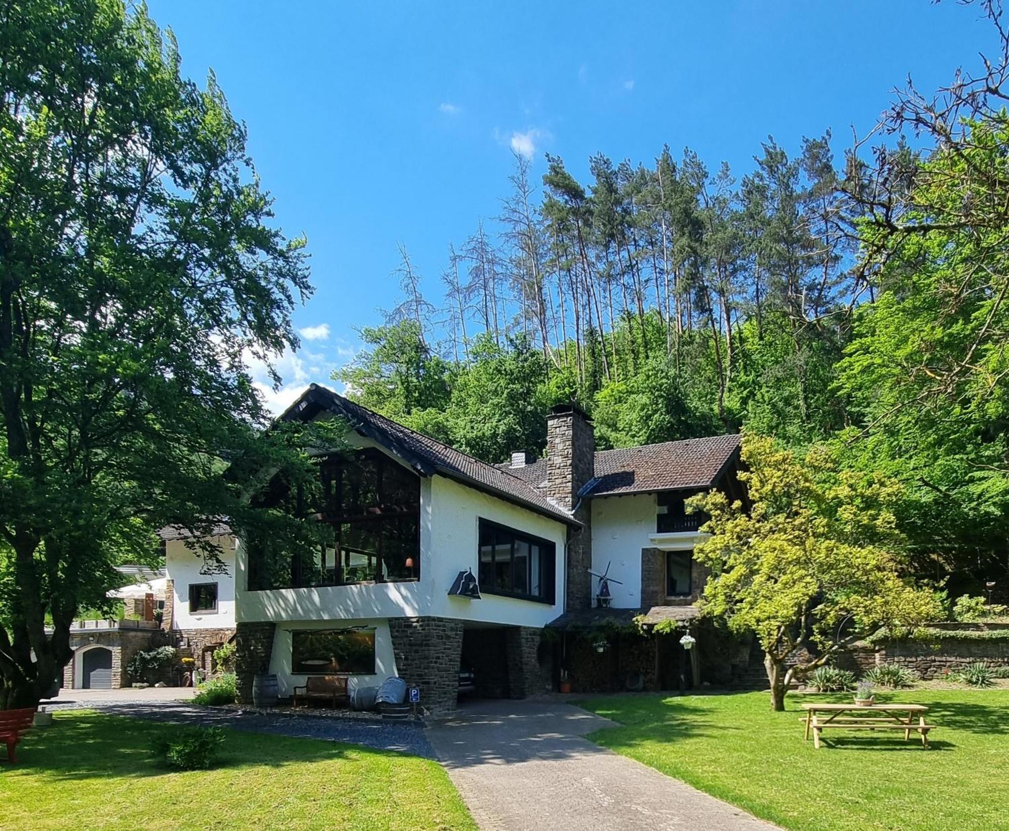 B&B Am Sahrbach Altenahr Luaran gambar